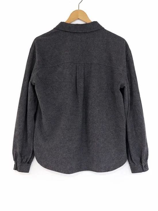 Everlane Organic Cotton Cropped Flannel Shirt | Charcoal | Size Small 🖤 - Picture 2 of 8